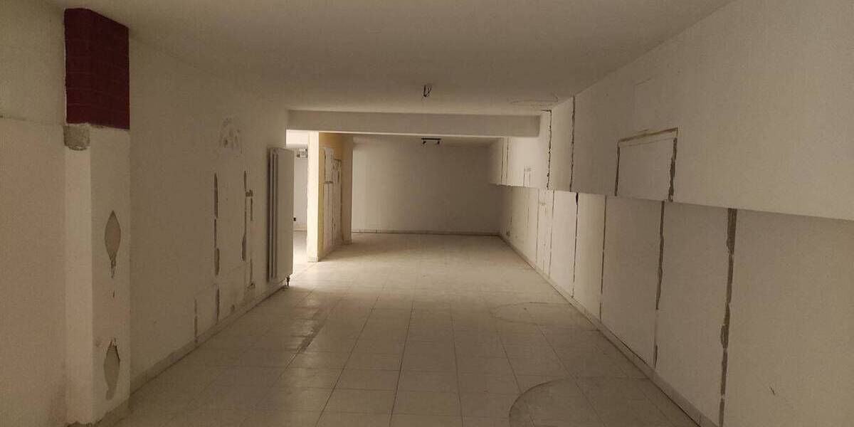 VIELSEITIG NUTZBARE PRAXIS, LADEN- ODER BÜROFLÄCHE IN TOP FREQUENTIERTER LAGE 4 zimmer