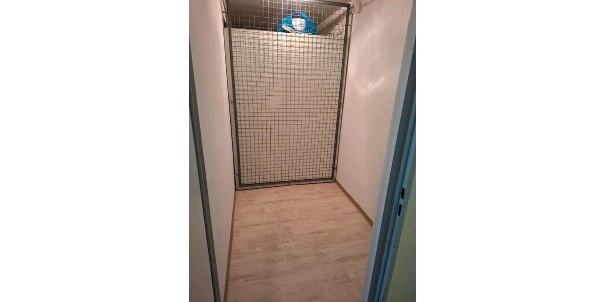 Etagenwohnung Neu-Ulm Ludwigsfeld - 1 Zimmer, 33 m&sup2;, 600&euro; | Angebot:26580887