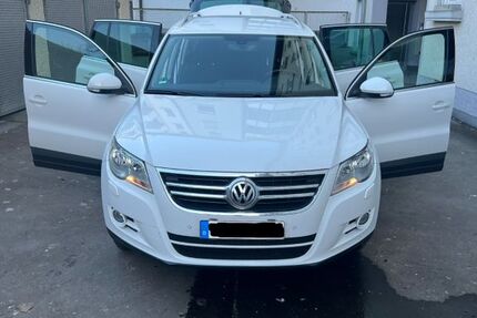 VW Tiguan 180.000 km 8.750 &euro; Ulm 89073