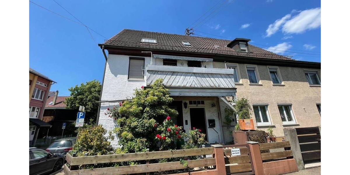 Haupthaus mit zusätzlichem Appartement im Anbau, Top-Angebot für den klugen Rechner! 6 zimmer