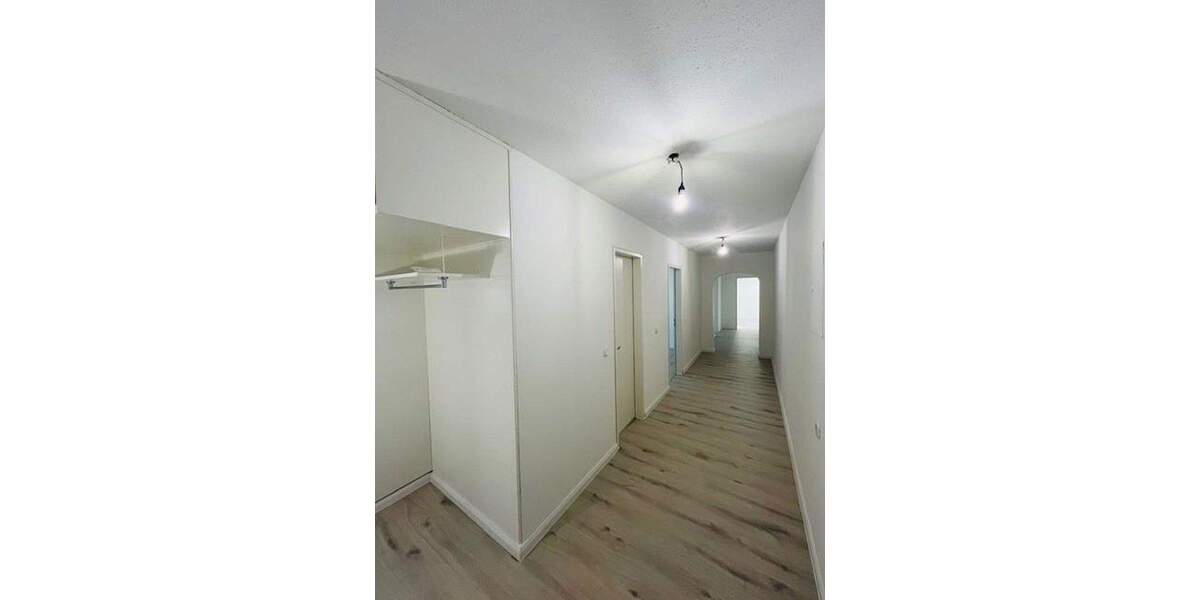 Etagenwohnung Laichingen - 3 Zimmer, 108 m&sup2;, 300.000&euro; | Angebot:25735202