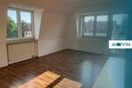 Großzügige 2-Zimmer-Dachgeschoßwohnung mit Balkon