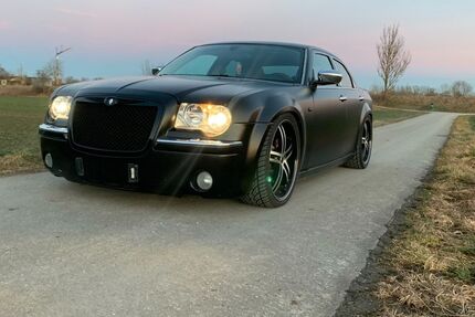 Chrysler 300C 110.000 km 6.950 &euro; Ulm 89631