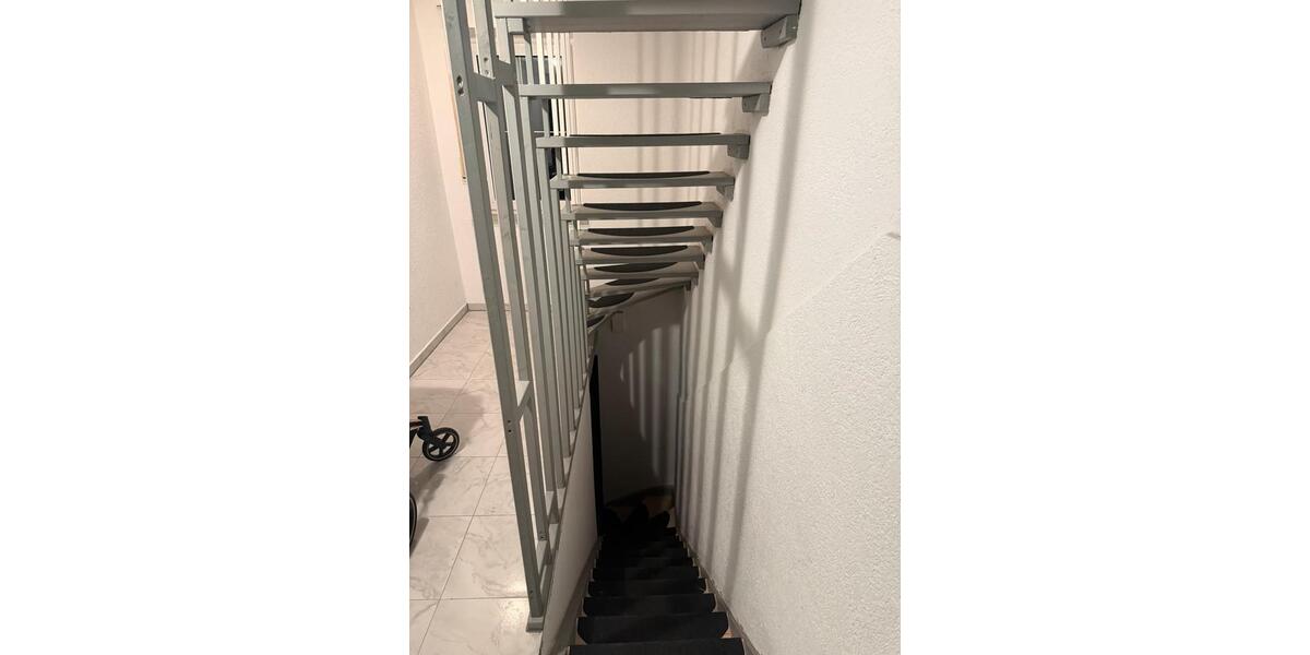 İn İchenhausen DG Wohnung 3 zimmer