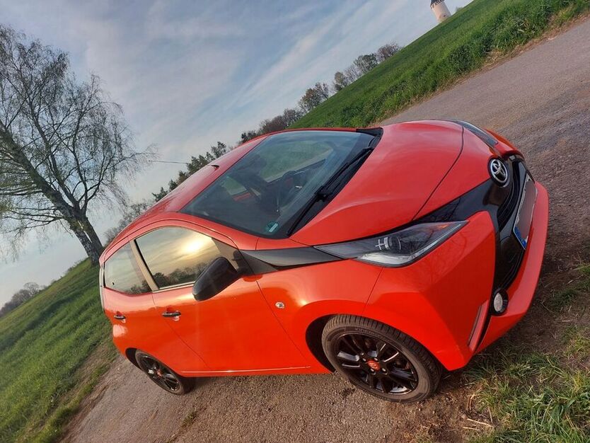 Aygo (X)