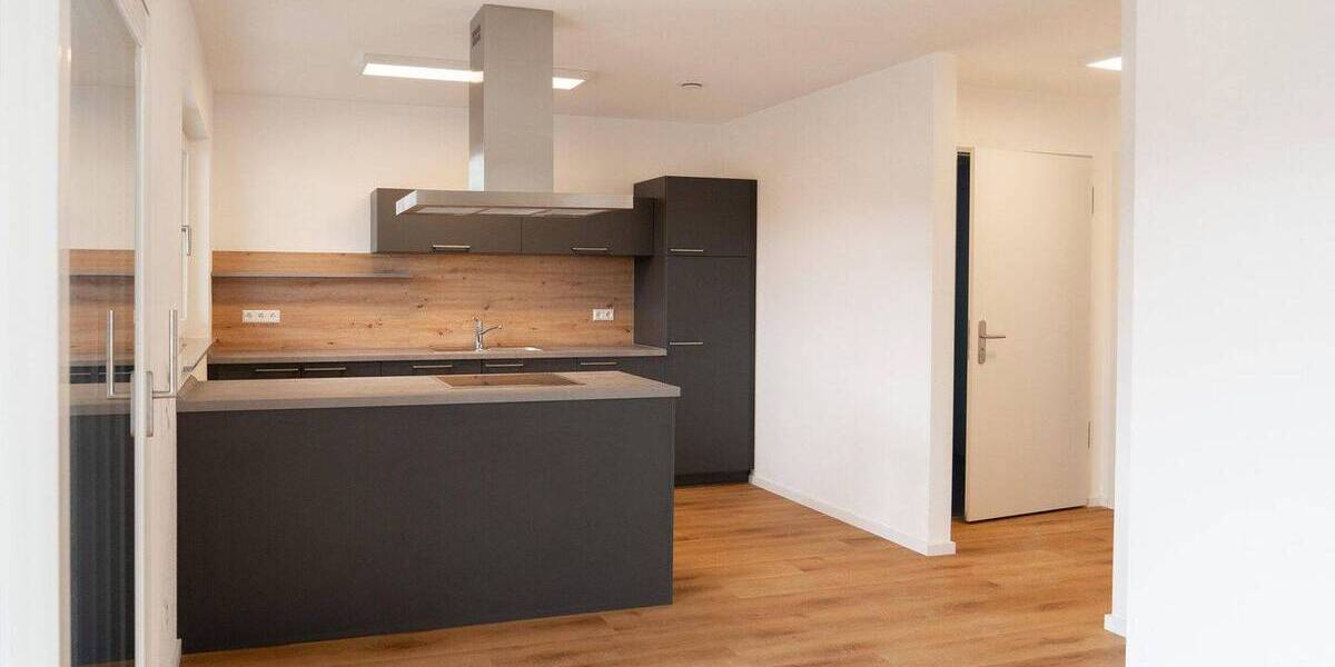 Etagenwohnung Dietenheim - 3 Zimmer, 100 m&sup2;, 1.290&euro; | Angebot:26862155