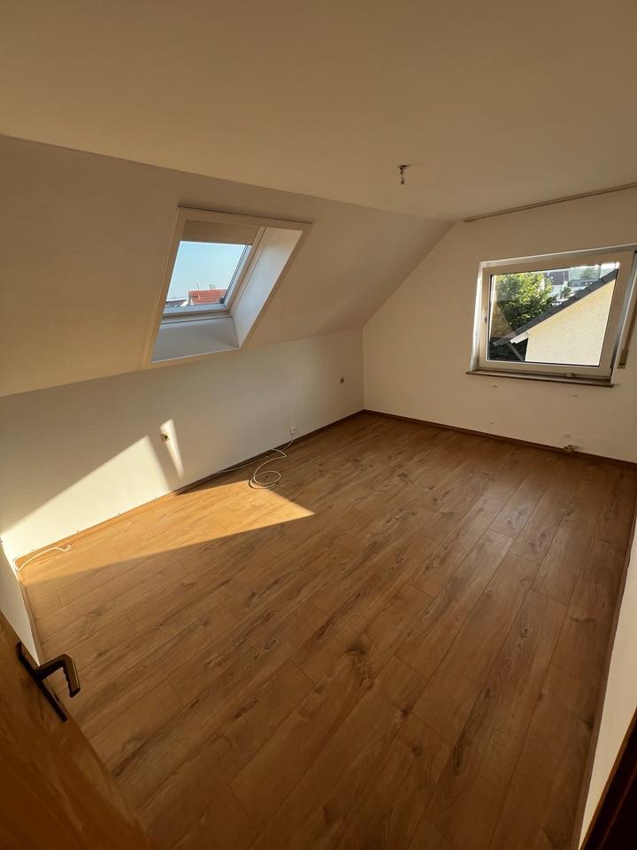 ❗️Frisch sanierte 3.Zi. mit separatem Eingang im Extra-Zimmer ❗️