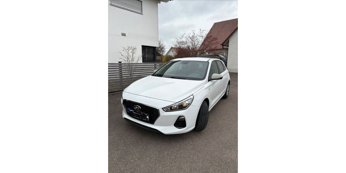 Hyundai i30 91.000 km 9.900 &euro; Kötz 89359