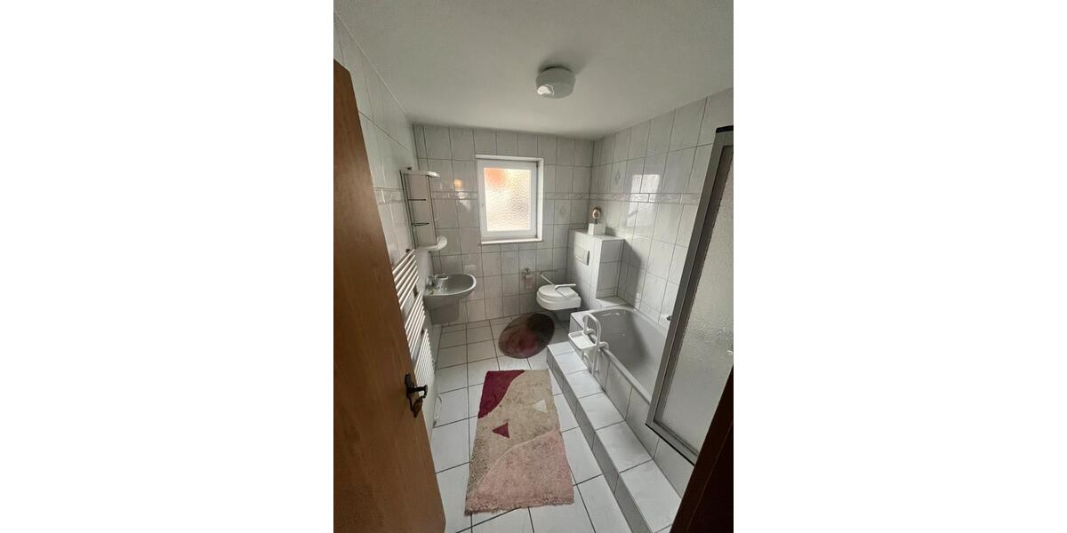 Haus mit viel Platz befristet zu vermieten 6 zimmer