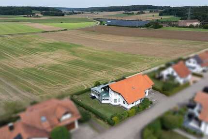 Haus zum Kaufen in Laichingen 629.000 € 180 m² 7 zimmer