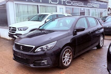 Peugeot 308 111.000 km 7.990 &euro; Ulm-Jungingen 89081