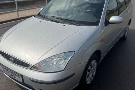 Ford Focus 205.000 km 2.590 € Oberdischingen 89610