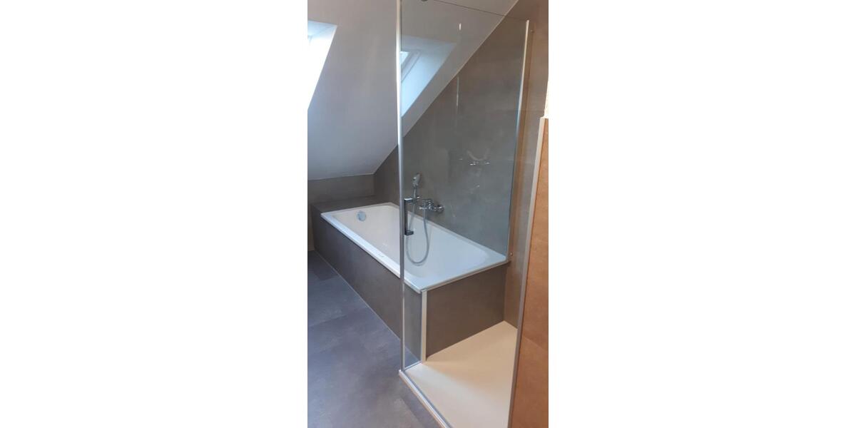 Dachgeschoßwohnung Kötz - 3 Zimmer, 110 m&sup2;, 1.000&euro; | Angebot:26355446