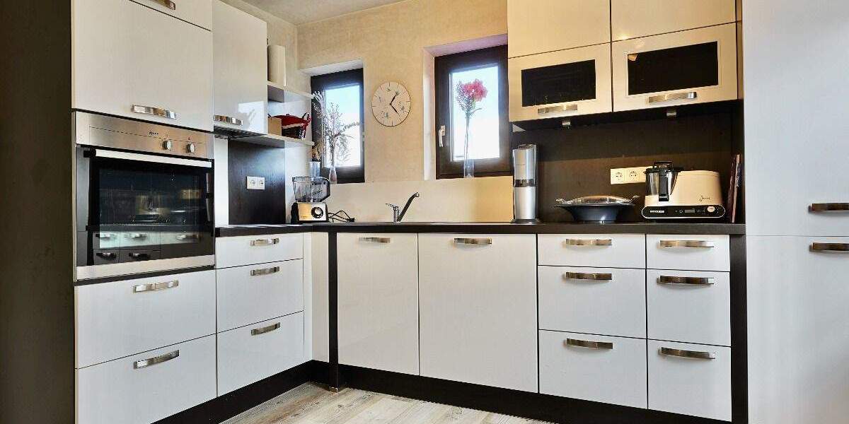 Schmucke und sehr gemütliche Doppelhaushälfte in Top-Lage 4 zimmer