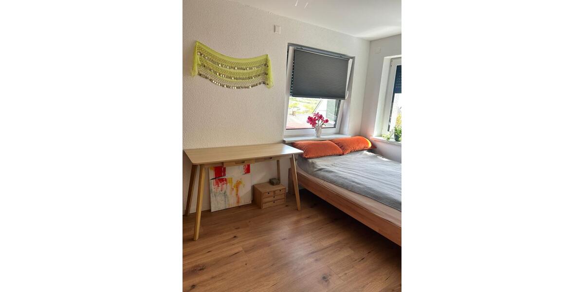 Etagenwohnung Blaustein - 5 Zimmer, 145 m&sup2;, 600&euro; | Angebot:26366212