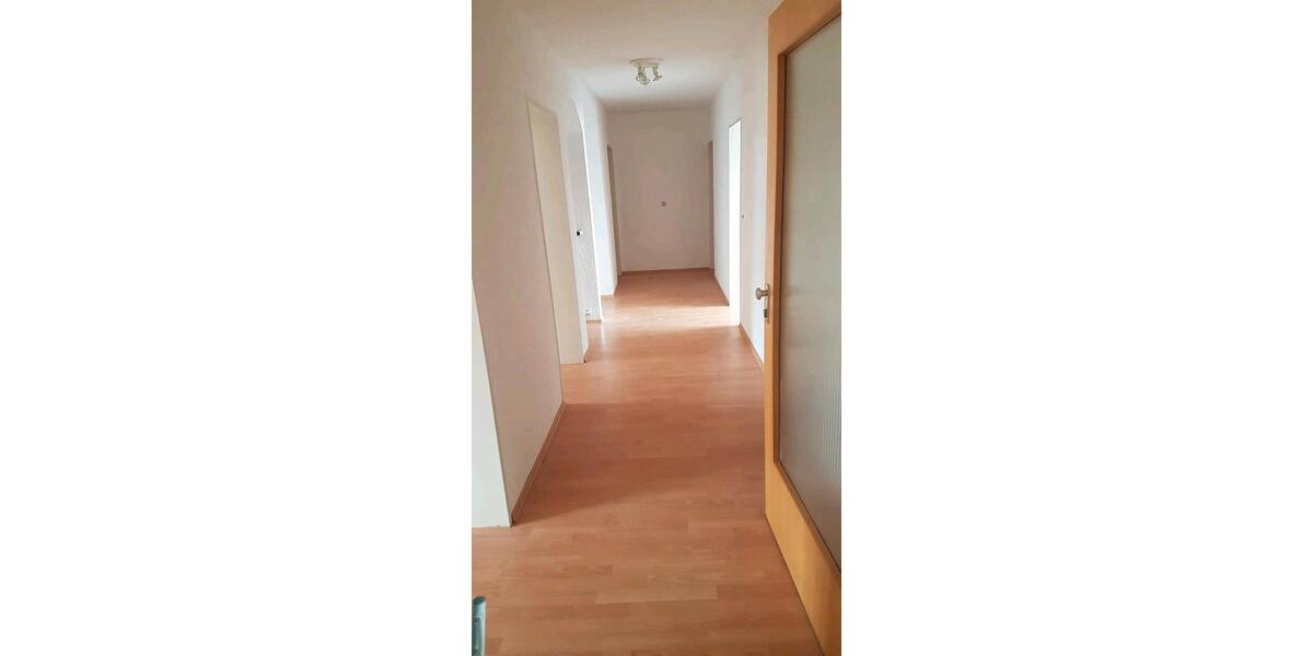 Etagenwohnung Rammingen - 5 Zimmer, 110 m&sup2;, 900&euro; | Angebot:26415180