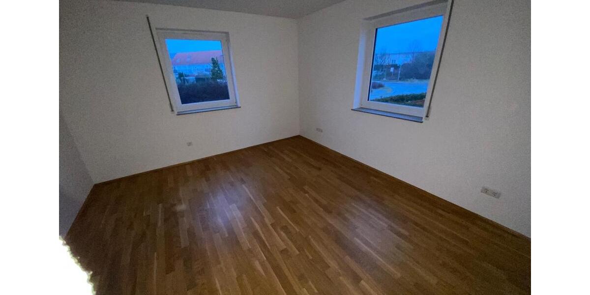 Erdgeschoßwohnung Laupheim - 3 Zimmer, 94 m&sup2;, 1.150&euro; | Angebot:26649590