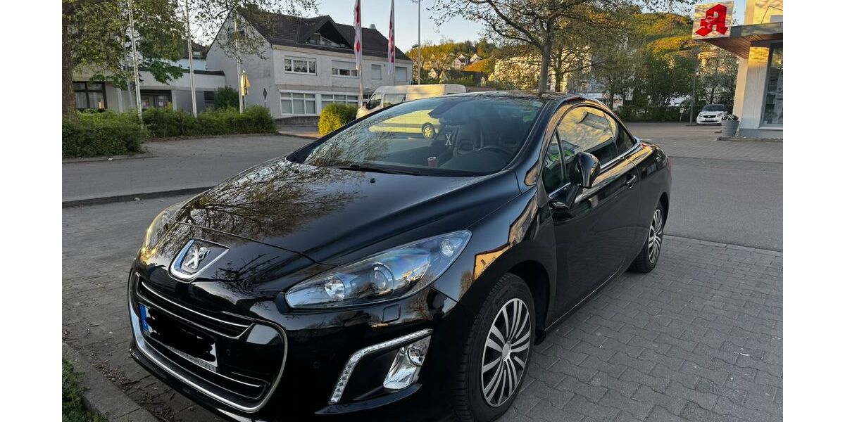 Peugeot 308 120.000 km 8.800 &euro; Senden 89250