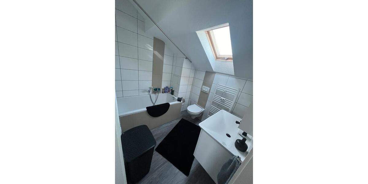 Moderne 3-Zimmer Dachgeschosswohnung in Achstetten-Stetten 3 zimmer