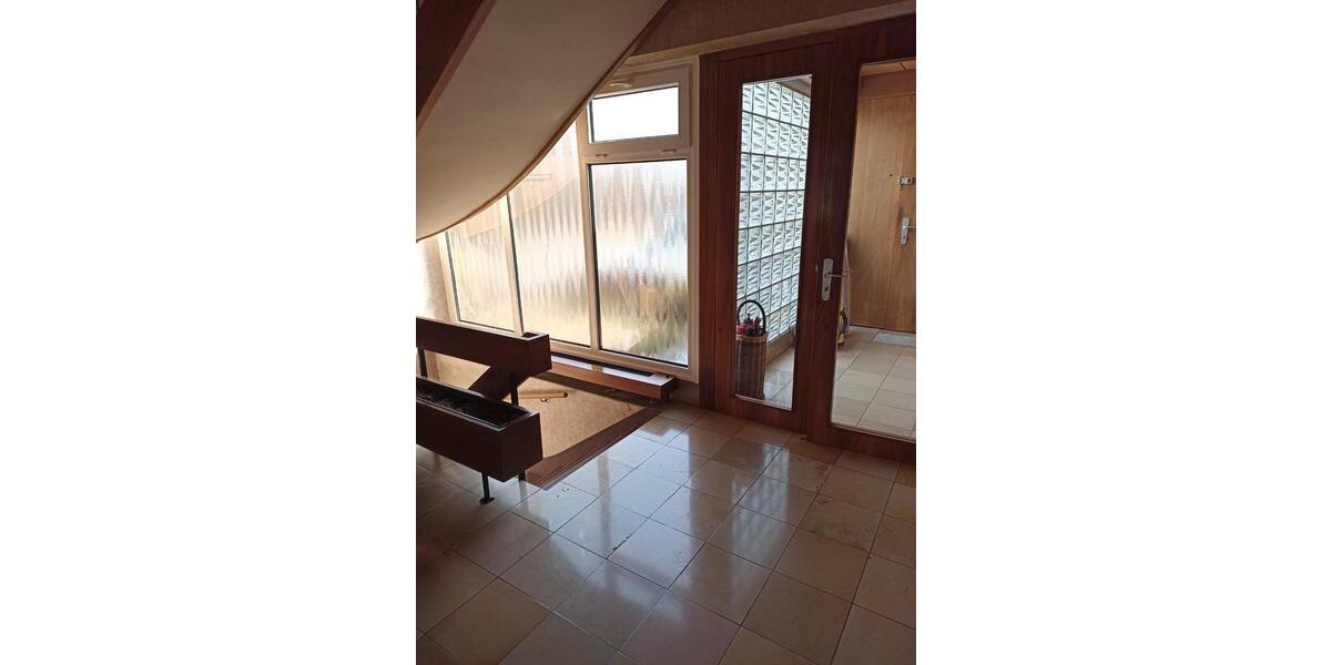 Dachgeschoßwohnung Ulm Obertalfingen - 4 Zimmer, 120 m&sup2;, 1.850&euro; | Angebot:26698304