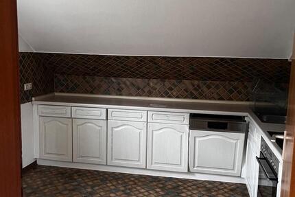 3 Zimmer Dachgeschoß Wohnung zimmer