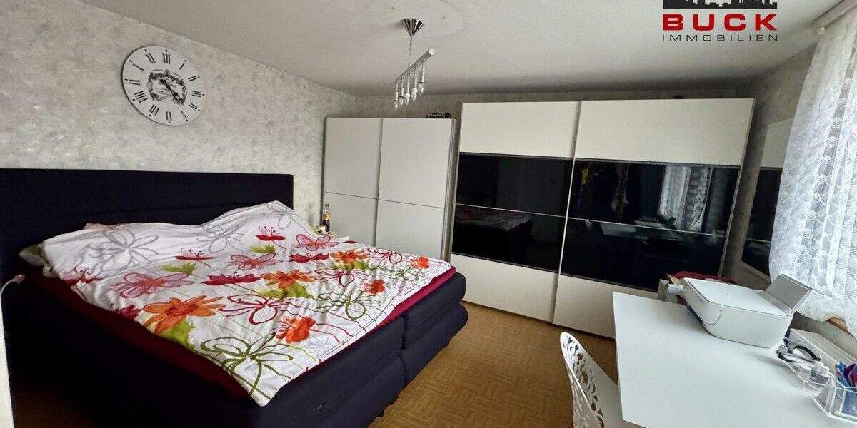 Charmante Doppelhaushälfte in ruhiger Lage mit großem Garten und Terrasse 6 zimmer