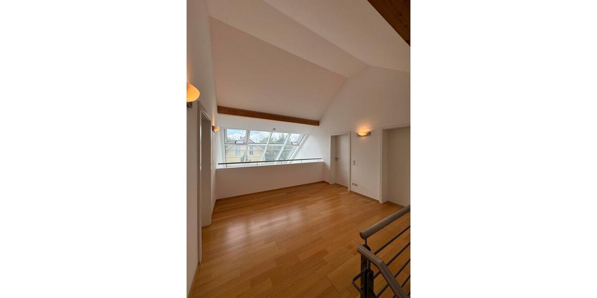 Großzügiges Einfamilienhaus mit Garten und Garage in Niederstotzingen zum vermieten! 4.5 zimmer