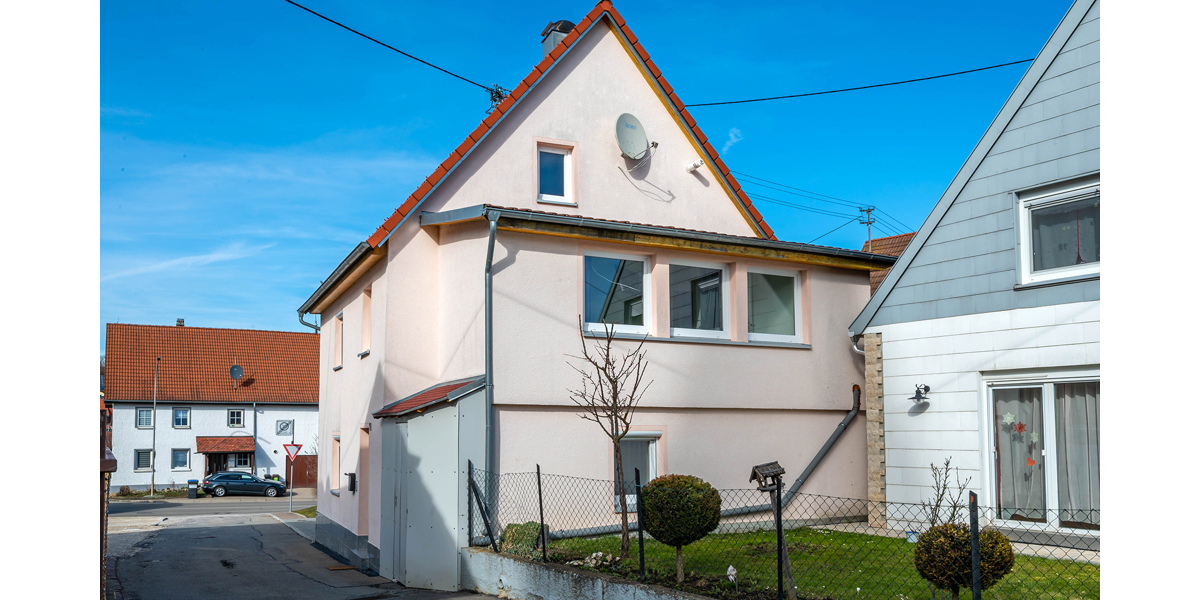 Ein bezauberndes Häuschen für die Familie - Einfamilienhaus Laichingen / Feldstetten Feldstetten | Angebot:25890917