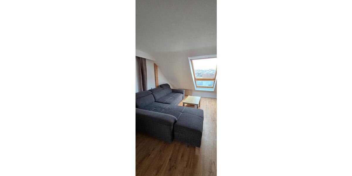 Dachgeschoßwohnung Laichingen - 3.5 Zimmer, 81 m&sup2;, 1.300&euro; | Angebot:26262611