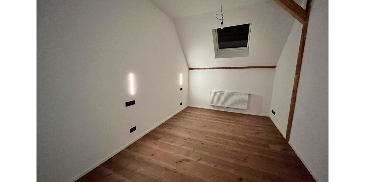 Etagenwohnung Blaustein - 2 Zimmer, 120 m&sup2;, 1.370&euro; | Angebot:25216171