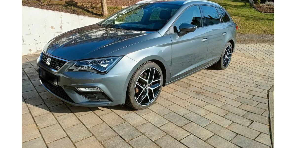 Seat Leon 104.000 km 14.500 &euro; Ehingen 89584