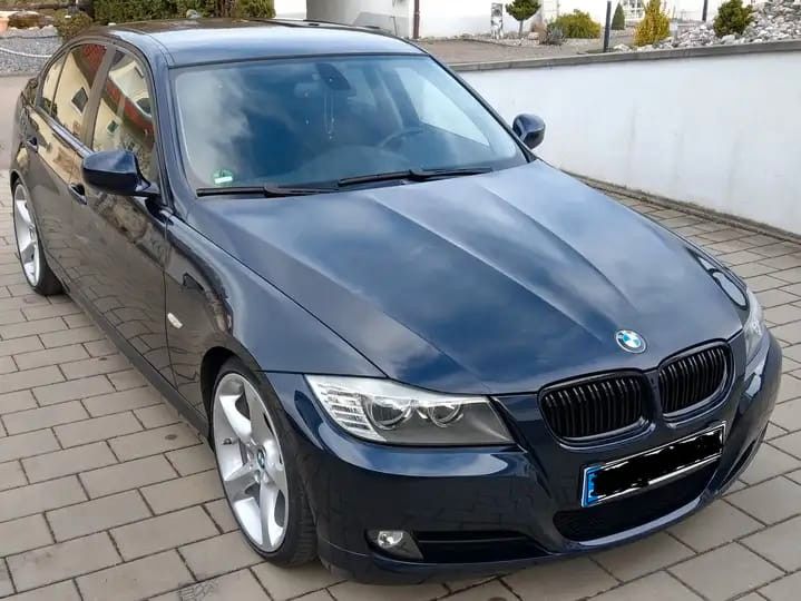 BMW 318 205.000 km 8.500 € Griesingen 89608