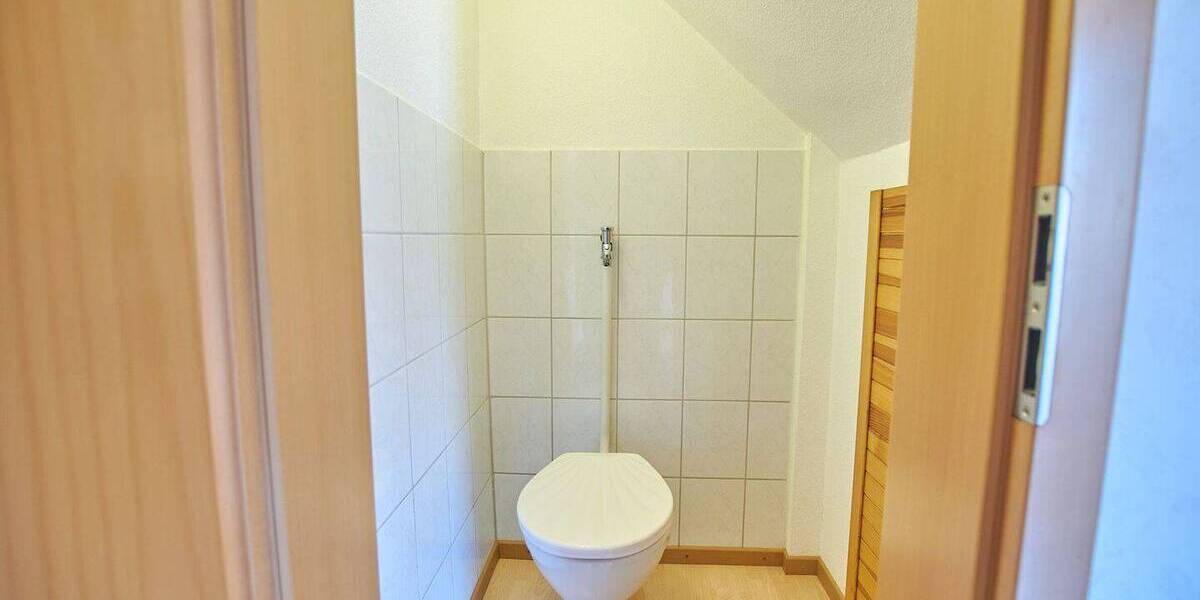 Mehrfamilienhaus, Wohnhaus Schelklingen - 4 Zimmer, 107 m&sup2;, 189.000&euro; | Angebot:23967243