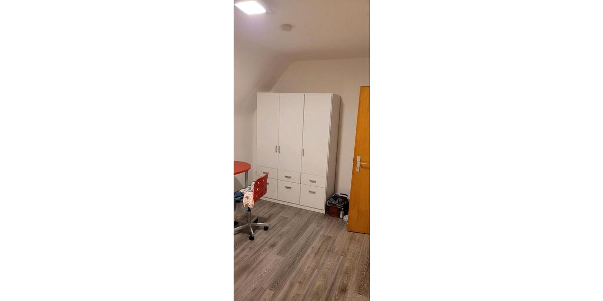 Etagenwohnung Holzheim - 1 Zimmer, 60 m&sup2;, 1.080&euro; | Angebot:25298491