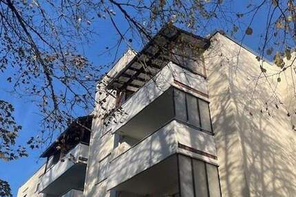 Frisch Sanierte 3,5 Zimmer 108m2 3 zimmer