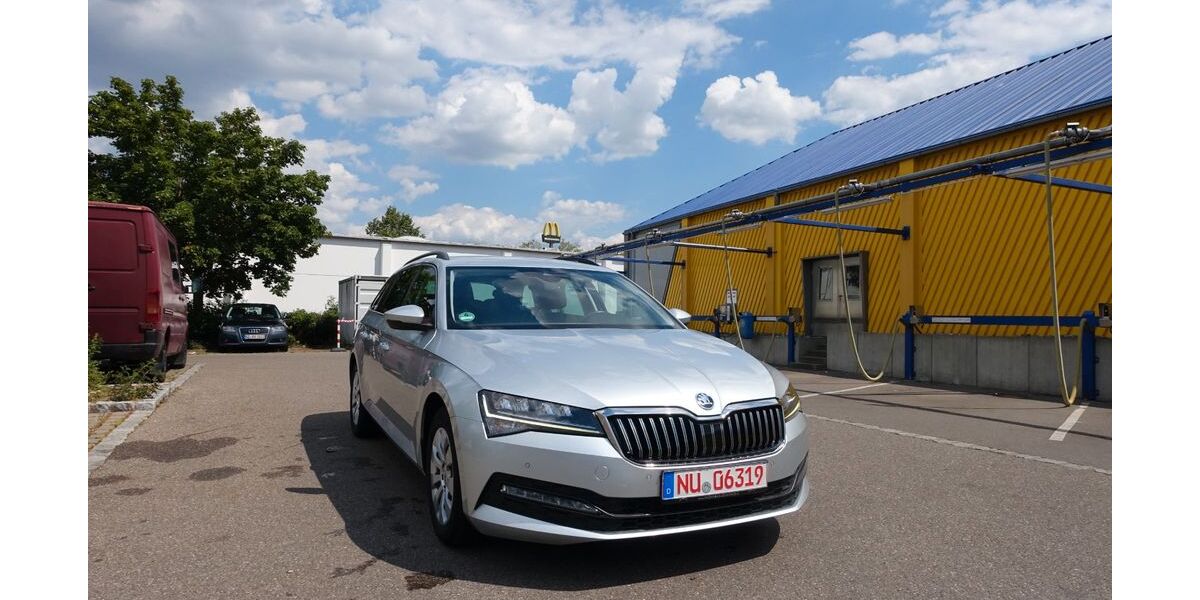 Skoda Superb 112.000 km 15.990 &euro; Neu-Ulm 89231