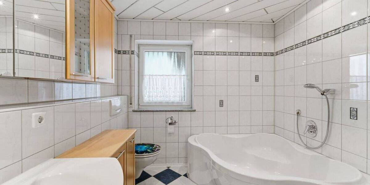 Mehrfamilienhaus, Wohnhaus Ulm Eggingen - 1 Zimmer, 350 m&sup2;, 1.190.000&euro; | Angebot:26391649