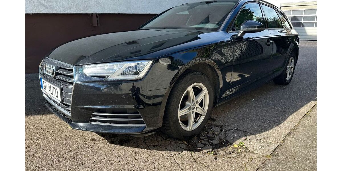 Audi A4 143.000 km 16.990 &euro; Neu-Ulm (Pfuhl) 89233