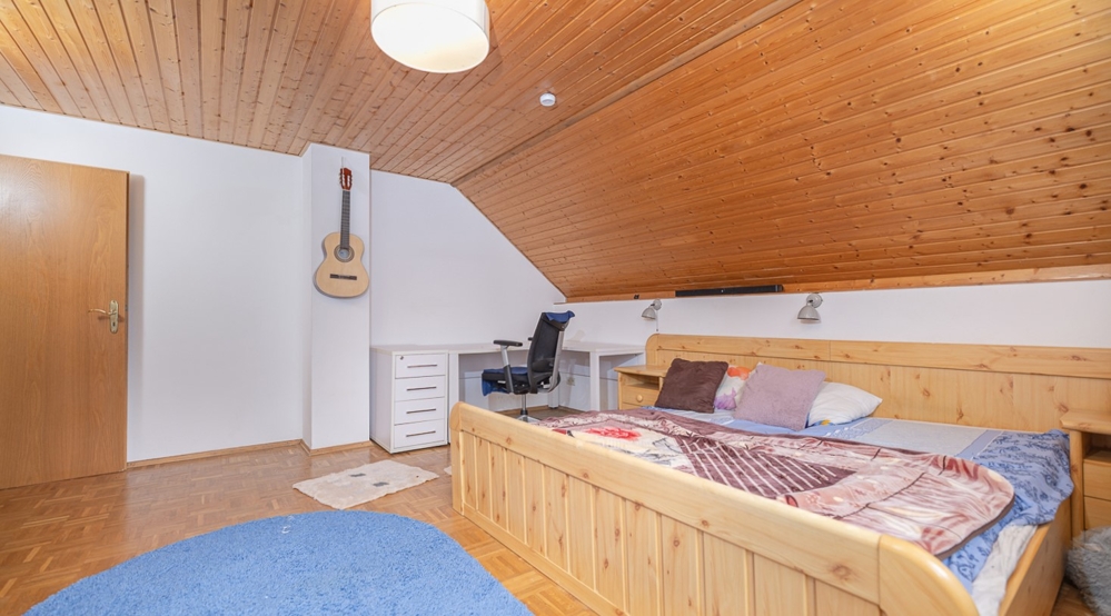 Wohnen auf zwei Etagen mit großzügigen Garten - Etagenwohnung Ulm / Gögglingen Gögglingen | Angebot:26489182