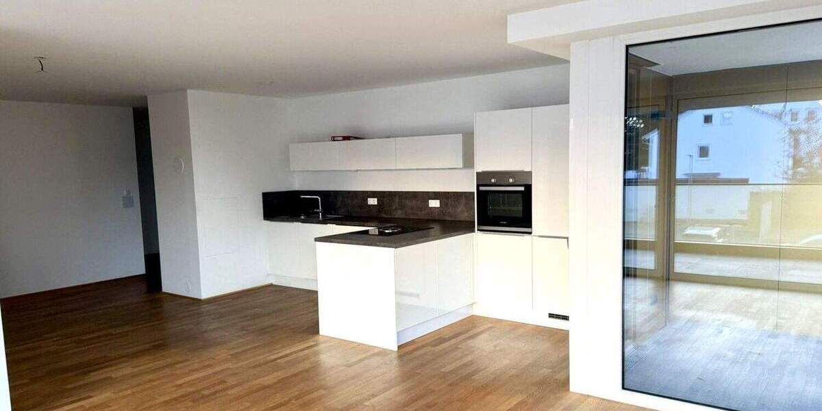 Etagenwohnung Illertissen - 3 Zimmer, 108 m&sup2;, 1.350&euro; | Angebot:25167027