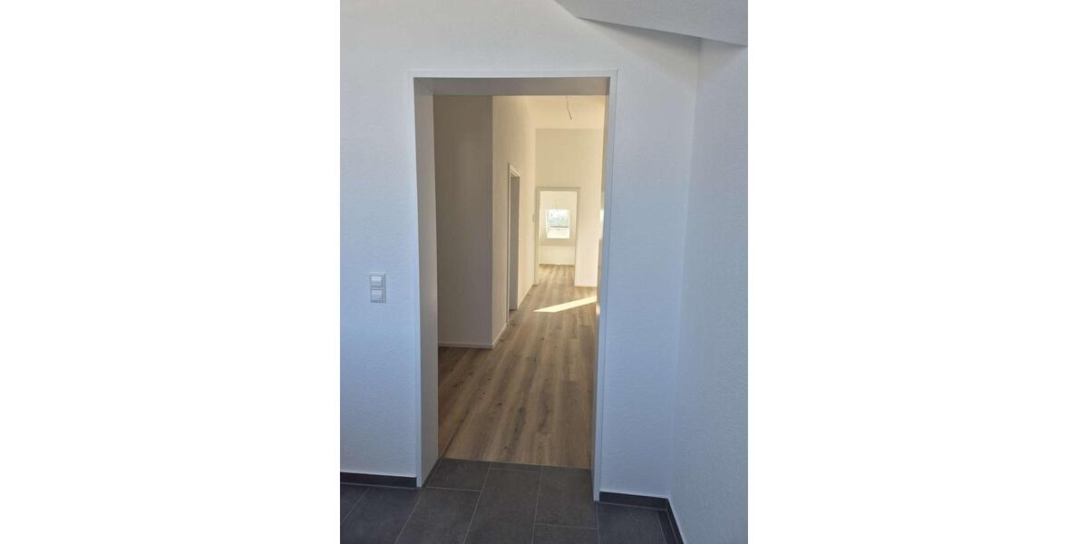 Dachgeschoßwohnung Vöhringen - 4 Zimmer, 121 m&sup2;, 1.578&euro; | Angebot:26443279