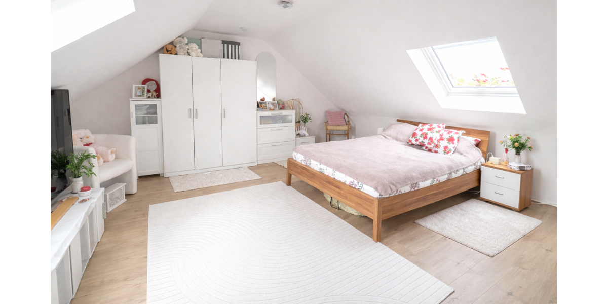 helle 1,5 Zimmer Dachgeschosswohnung für Kapitalanleger - Dachgeschoßwohnung Ulm / Gögglingen Gögglingen | Angebot:26745116