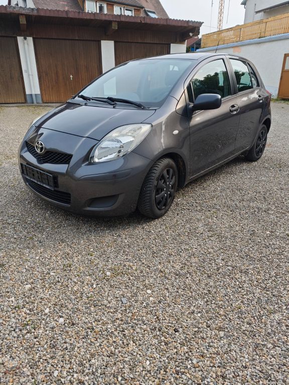 Yaris