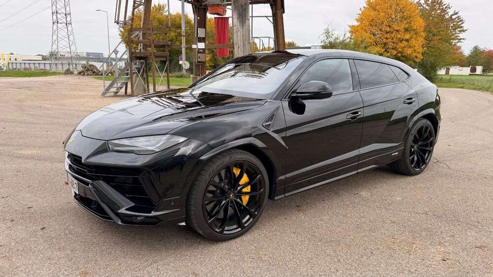 Lamborghini Urus 9.800 km 299.000 &euro; Ulm 89081