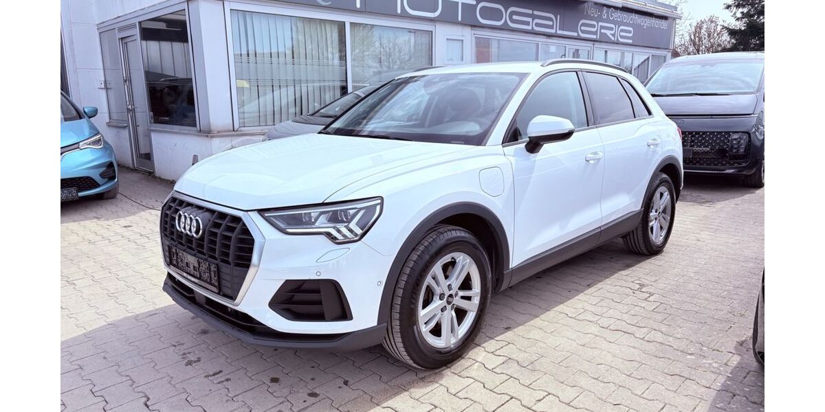 Audi Q3 180.000 km 16.990 &euro; Ulm-Jungingen 89081