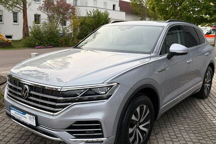 VW Touareg 179.854 km 28.990 &euro; Mietingen 88487