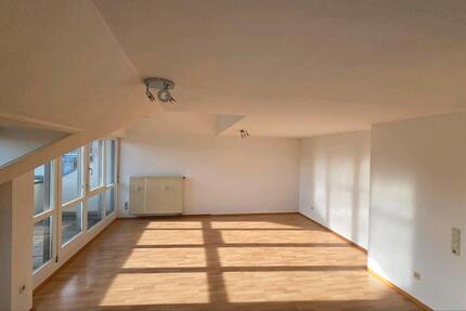 Helle 3,5 Zi Mietwohnung Laupheim DG inkl. Balkon + TG Stellplatz 3 zimmer