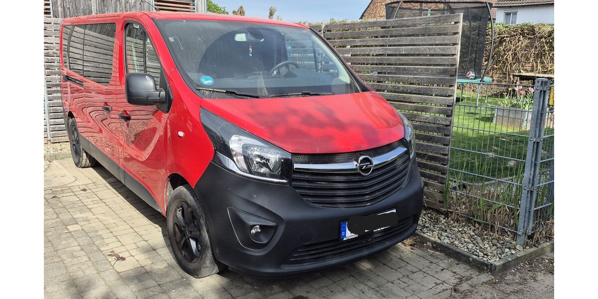 Opel Vivaro 98.000 km 17.500 &euro; Weißenhorn 89264