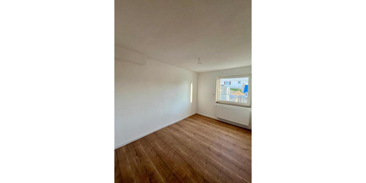 Mehrfamilienhaus, Wohnhaus Bernstadt - 10 Zimmer, 270 m&sup2;, 690.000&euro; | Angebot:26692495