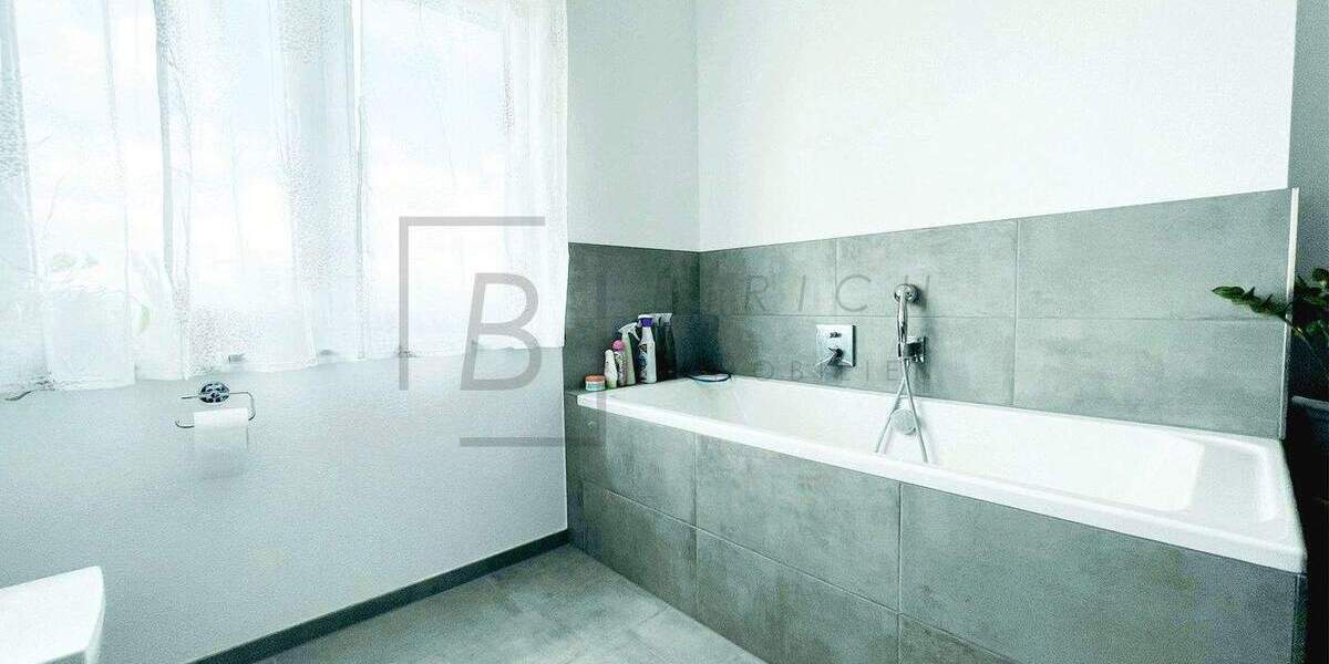 Doppelhaushälfte Nersingen Unterfahlheim - 5 Zimmer, 152 m&sup2;, 695.000&euro; | Angebot:25737673